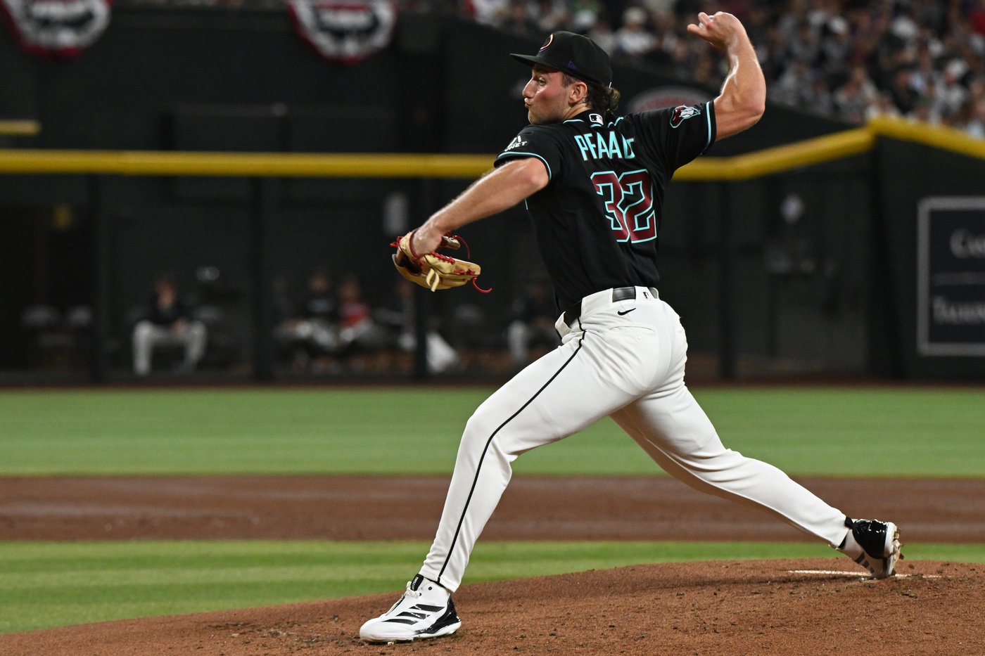 Pavin Smith's 2-run, game-winning homer lifts D-backs over Yankees 5-3, helps slim playoff hopes | iNFOnews.ca