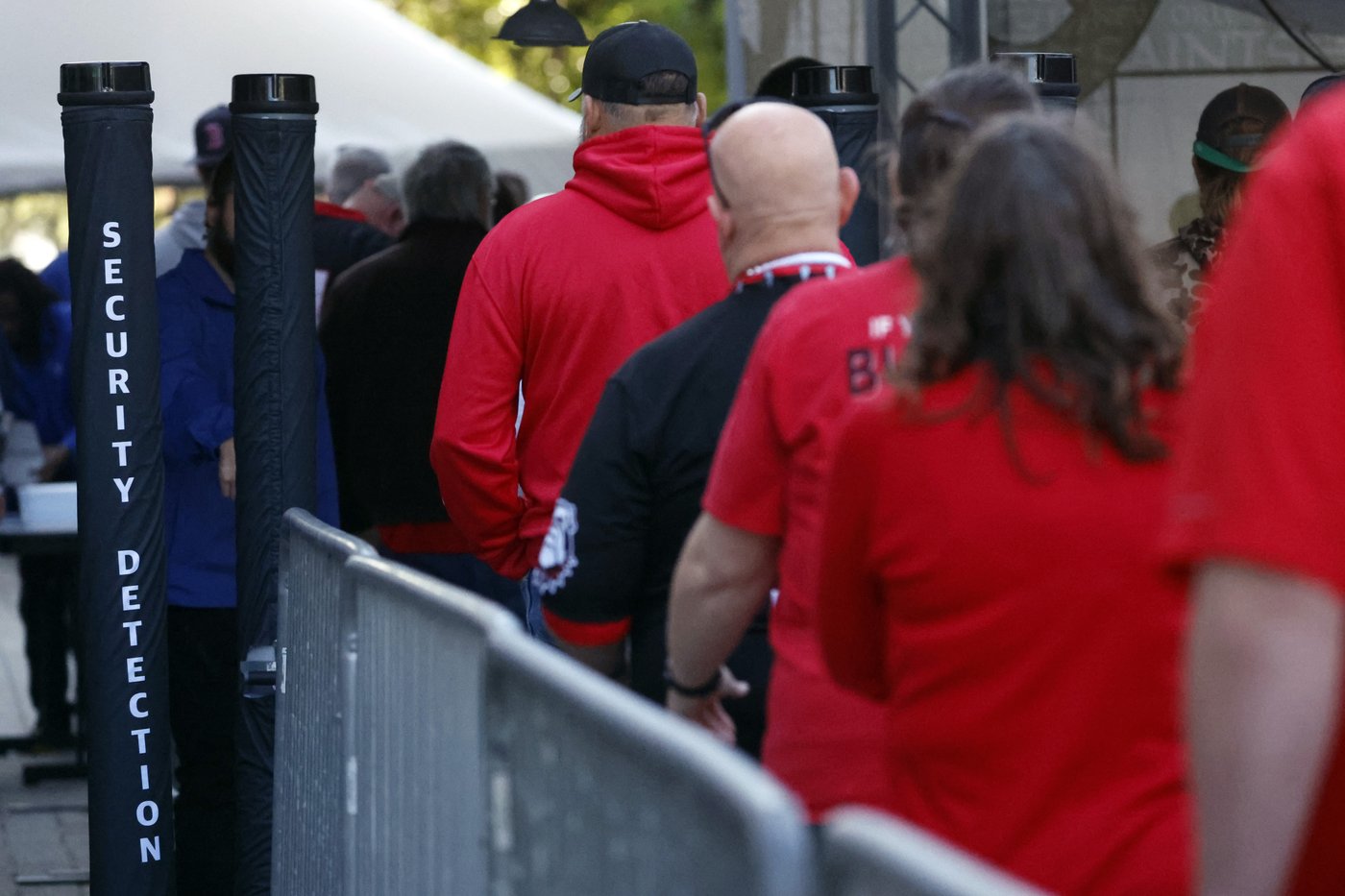 Superdome re-opens from lockdown for the Sugar Bowl CFP quarterfinal between Georgia and Notre Dame | iNFOnews.ca
