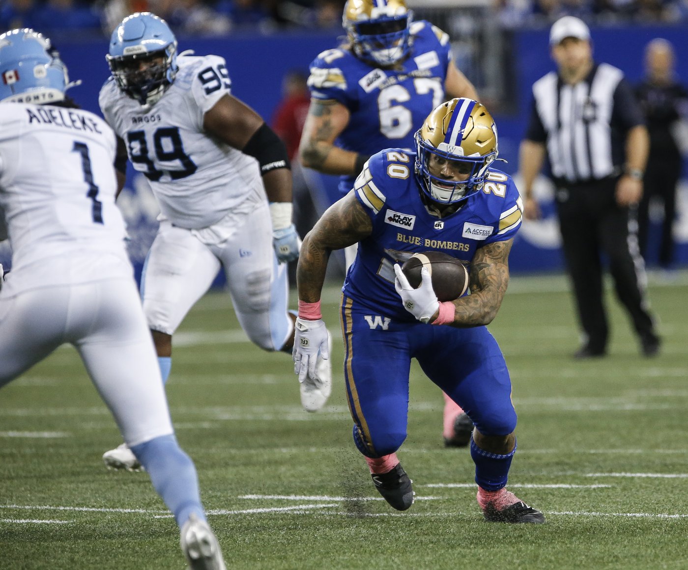 Oliveira, Mitchell named as finalists for CFL outstanding player award | iNFOnews.ca