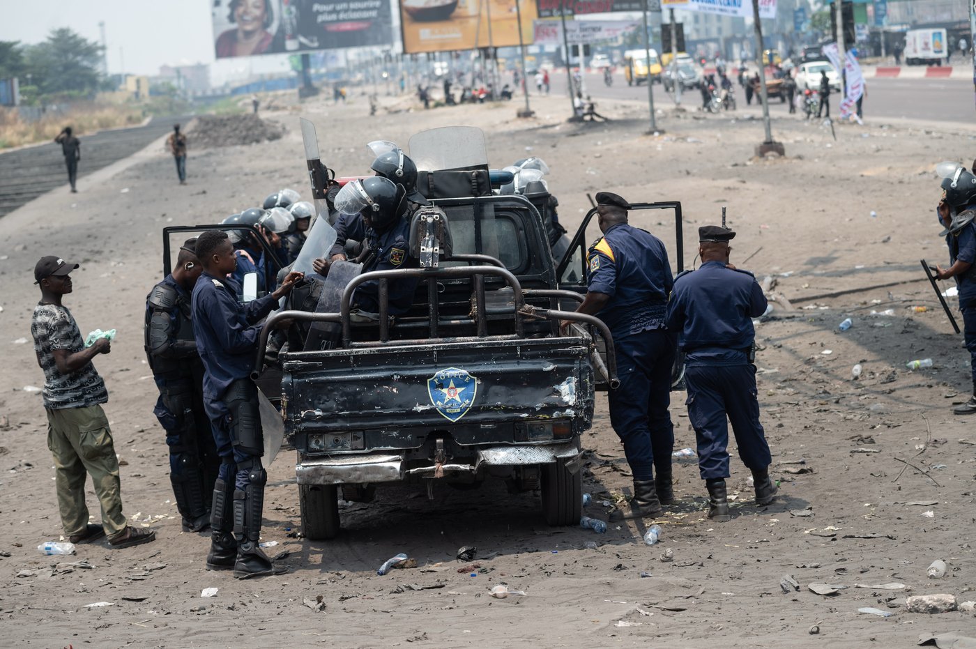 Police fire tear gas to break up Congo protests against constitutional changes | iNFOnews.ca