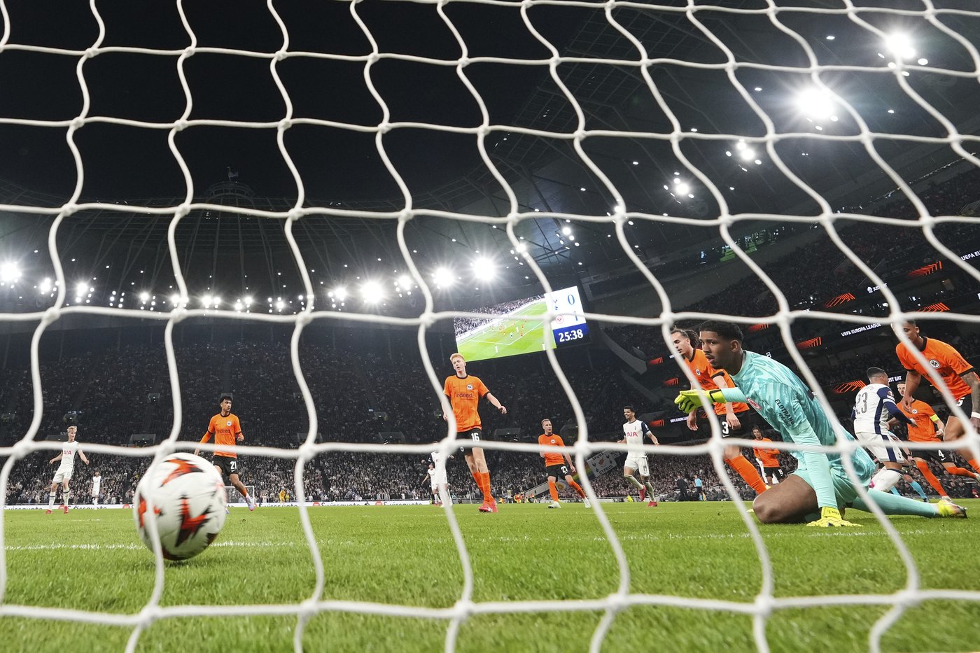 Onana at fault twice as Man United draws 2-2 at Lyon, Tottenham held at home, Chelsea stays perfect | iNFOnews.ca