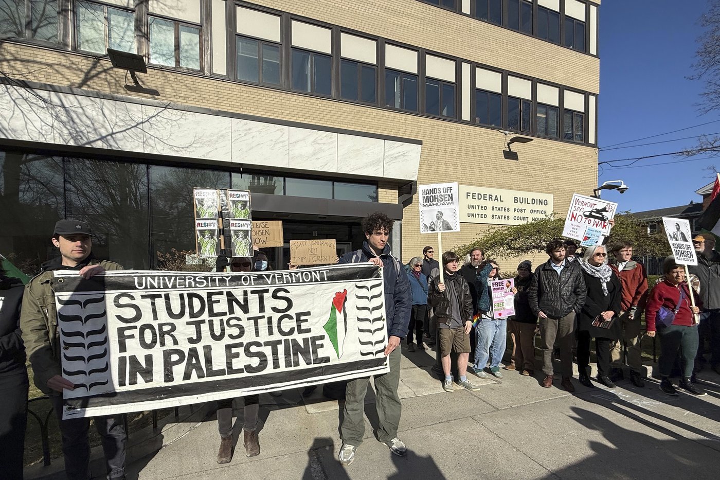 Palestinian student remains detained in Vermont with a hearing set for next week | iNFOnews.ca