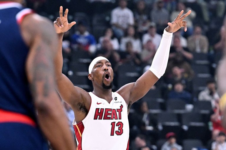 Ban Adebayo scores 25 points, Heat hold off Clippers 120-119 following 3rd-quarter surge | iNFOnews.ca Ban Adebayo scores 25 points, Heat hold off Clippers 120-119 following 3rd-quarter surge | iNFOnews.ca