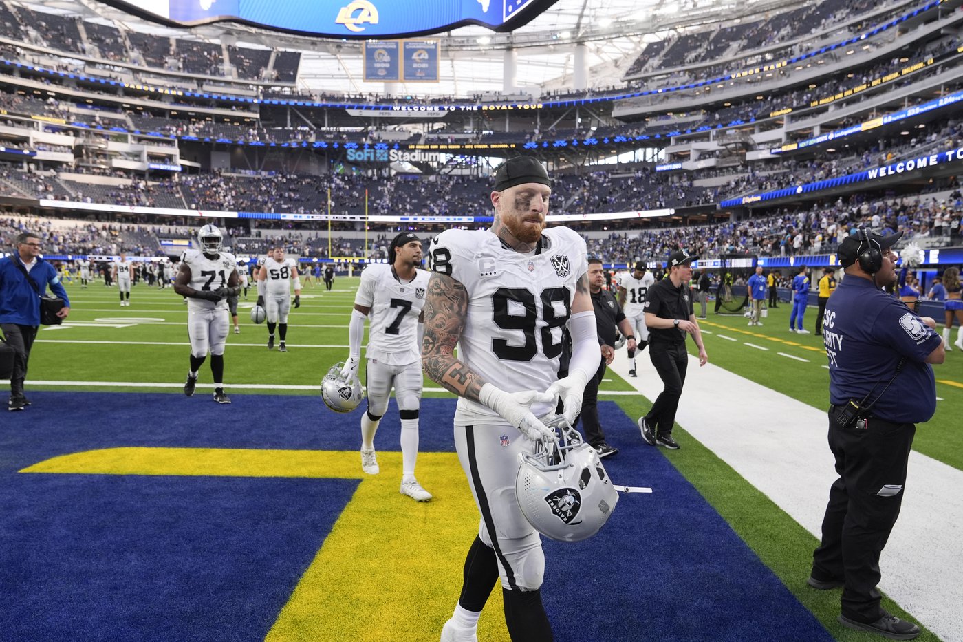 Raiders are beating themselves during 3-game losing streak | iNFOnews.ca