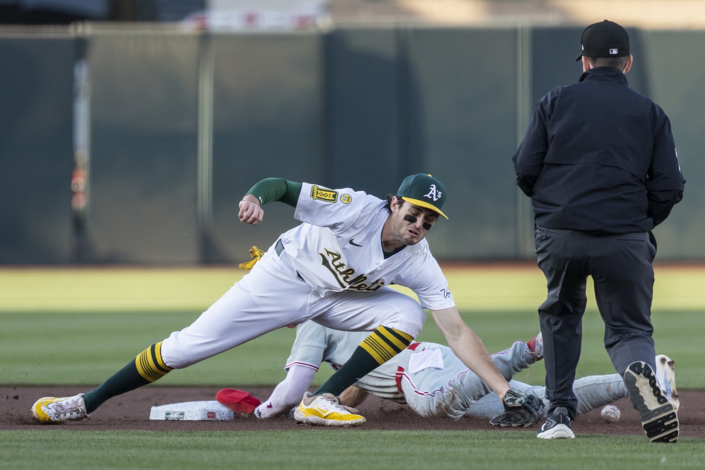 Schwarber hits 18th homer, go-ahead double as Phils win 9th in row and extend A's slide to 11 games | iNFOnews.ca Schwarber hits 18th homer, go-ahead double as Phils win 9th in row and extend A's slide to 11 games | iNFOnews.ca