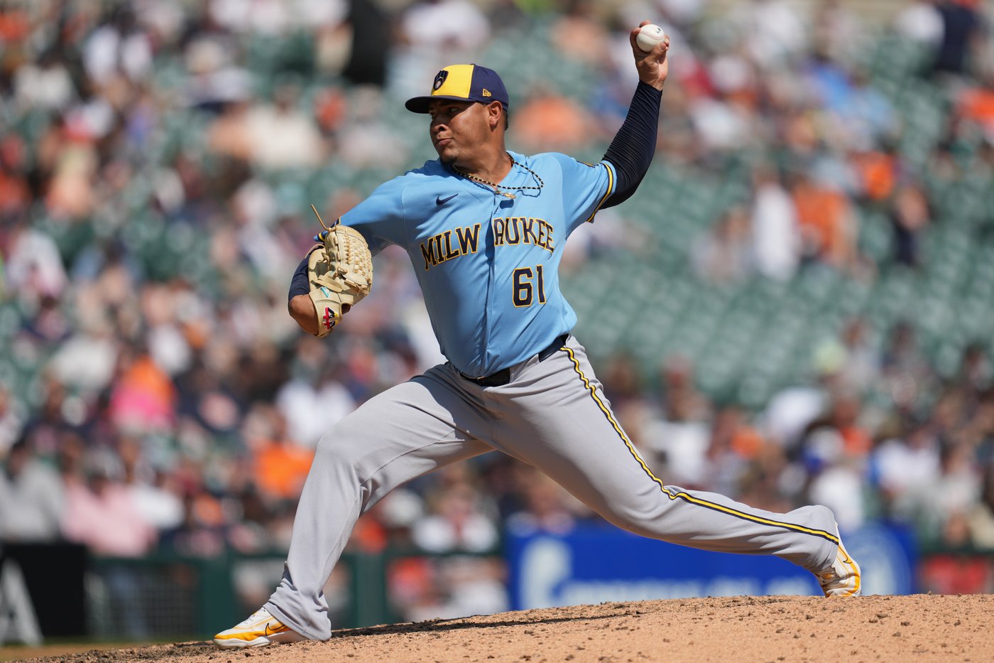 Brewers reliever Angel Zerpa to have season-ending elbow surgery | iNFOnews.ca