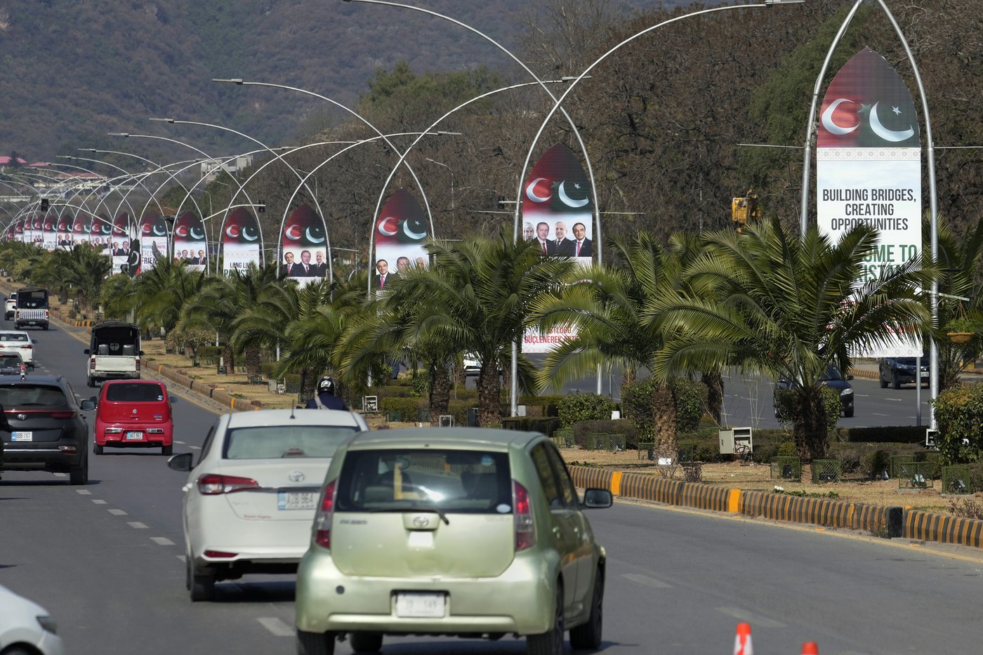 Turkey's president arrives in Pakistan's capital on a 2-day visit to boost trade, economic ties | iNFOnews.ca Turkey's president arrives in Pakistan's capital on a 2-day visit to boost trade, economic ties | iNFOnews.ca