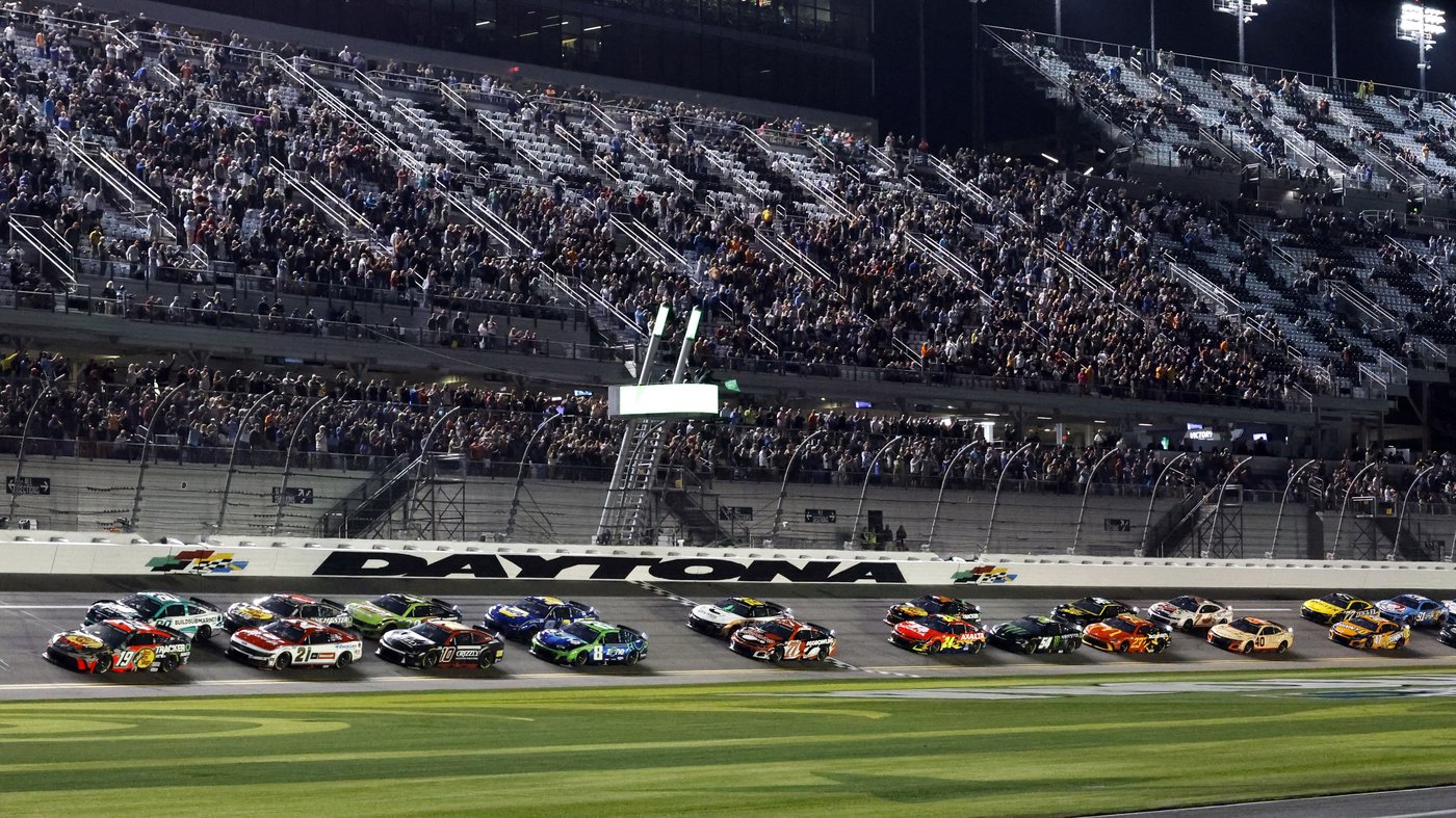 NASCAR draws stars to Daytona 500 with Trump, Captain America expected at 'Great American Race' | iNFOnews.ca NASCAR draws stars to Daytona 500 with Trump, Captain America expected at 'Great American Race' | iNFOnews.ca