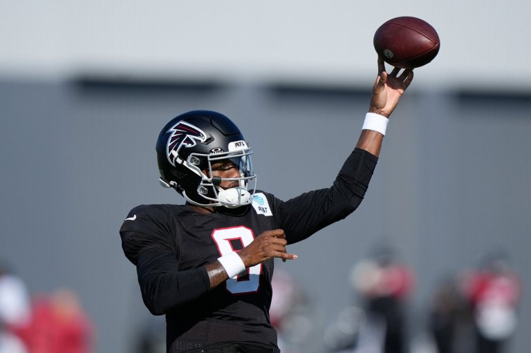 Falcons QB Michael Penix Jr. continues his rehab from ACL surgery during trip back to Indiana | iNFOnews.ca