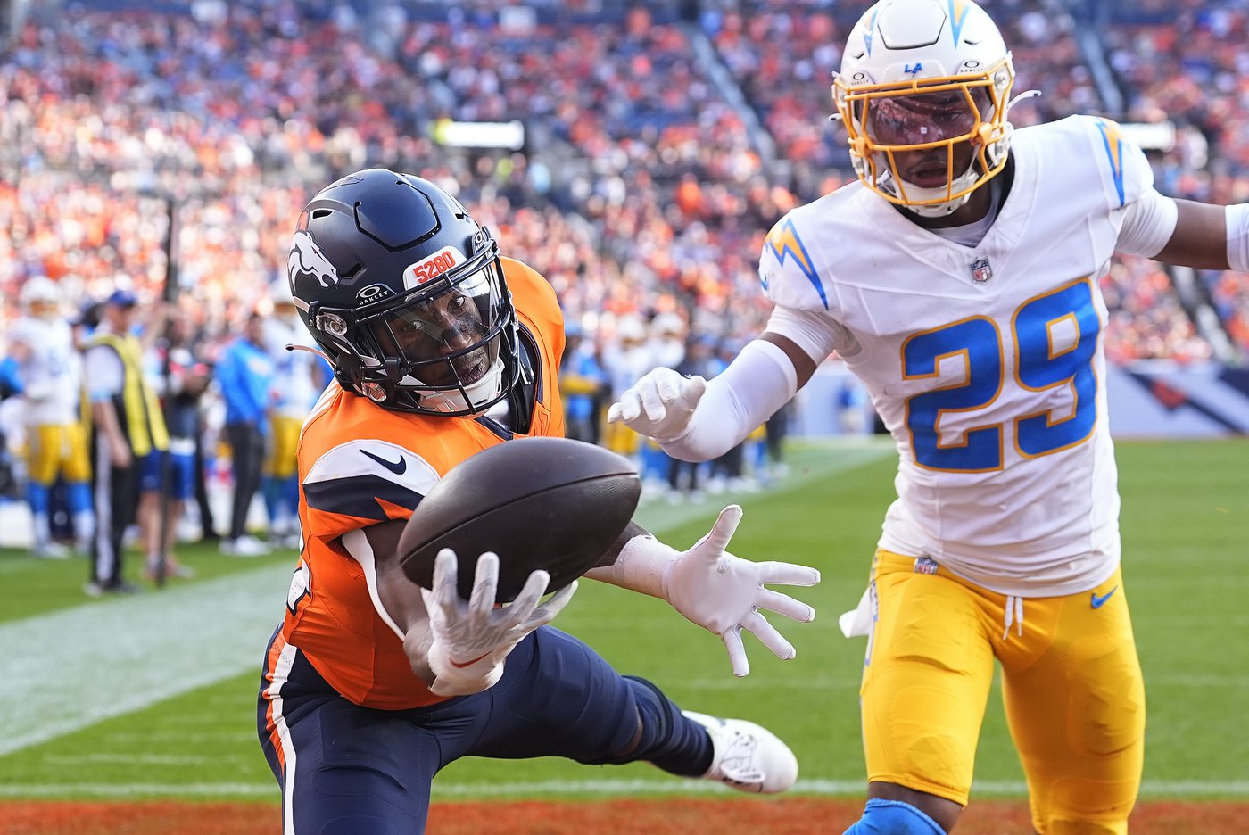 Chargers rookie cornerbacks Cam Hart and Tarheeb Still are making the most of their opportunities | iNFOnews.ca