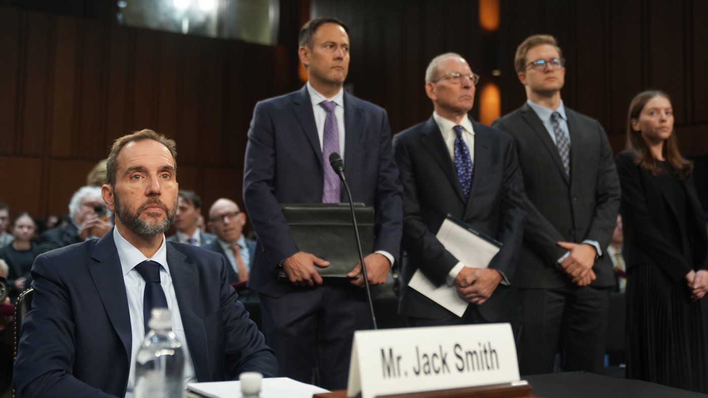 Ex-Trump prosecutor Smith forcefully defends investigations as Republicans assail his team's tactics | iNFOnews.ca