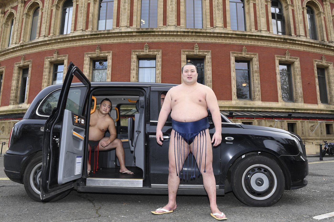 Sumo wrestlers bring 1,500 years of tradition to London as the sport has an international moment | iNFOnews.ca Sumo wrestlers bring 1,500 years of tradition to London as the sport has an international moment | iNFOnews.ca