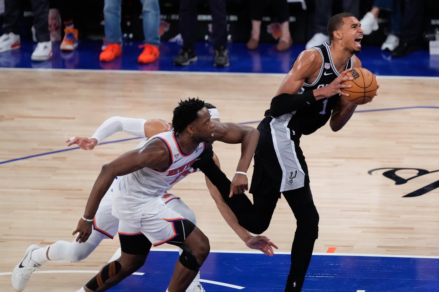 Victor Wembanyama misses 2 late free throws in NBA Finals Game 4 as Spurs get pushed to the brink | iNFOnews.ca