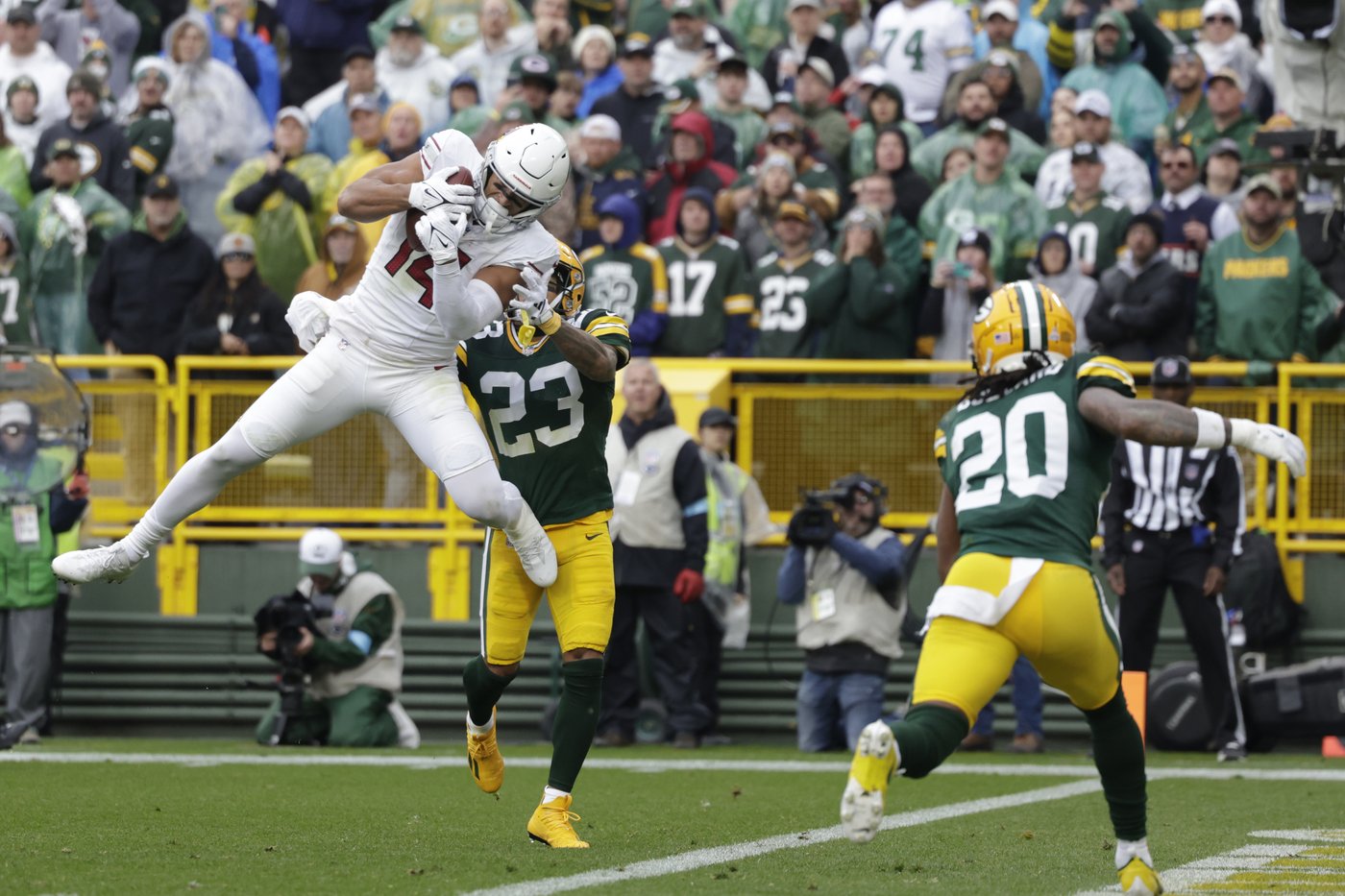 Doubs catches 2 TD passes in his return from a suspension to help Packers rout Cardinals 34-13 | iNFOnews.ca