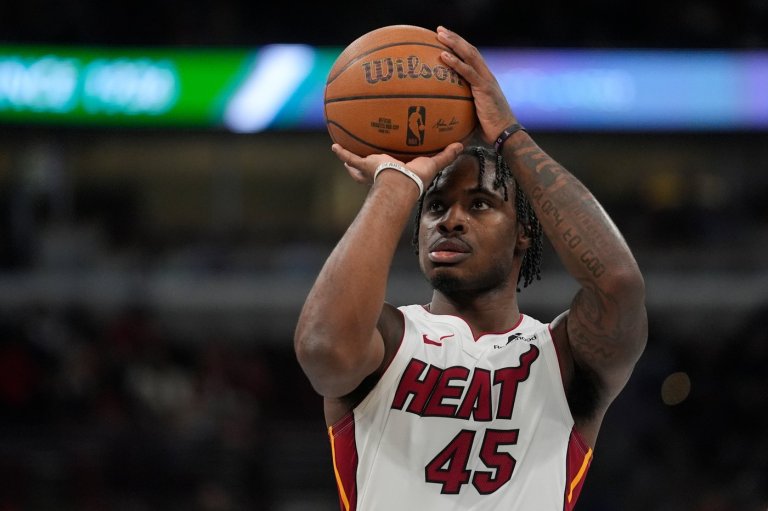 Heat dominate Bulls 143-107, led by Kel'el Ware's 20 points and 14 rebounds | iNFOnews.ca