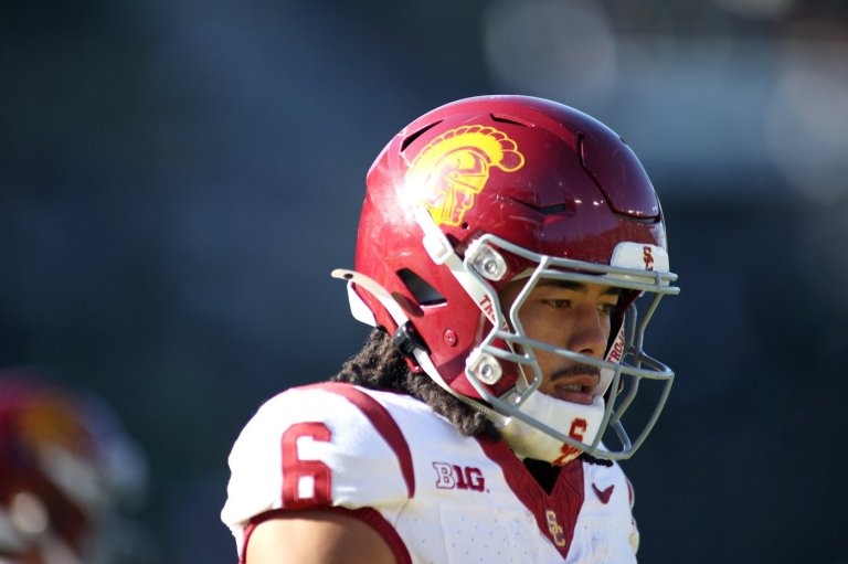 No. 19 USC benches star WRs Makai Lemon, Ja'Kobi Lane in 1st quarter of rivalry game with UCLA | iNFOnews.ca