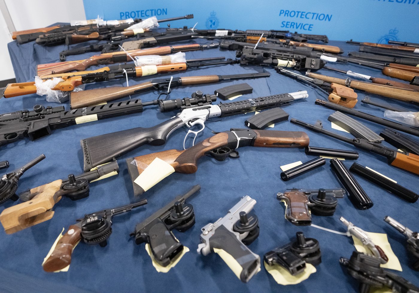 Feds are watering down promise to fully scrutinize firearms before sale, group says | iNFOnews.ca