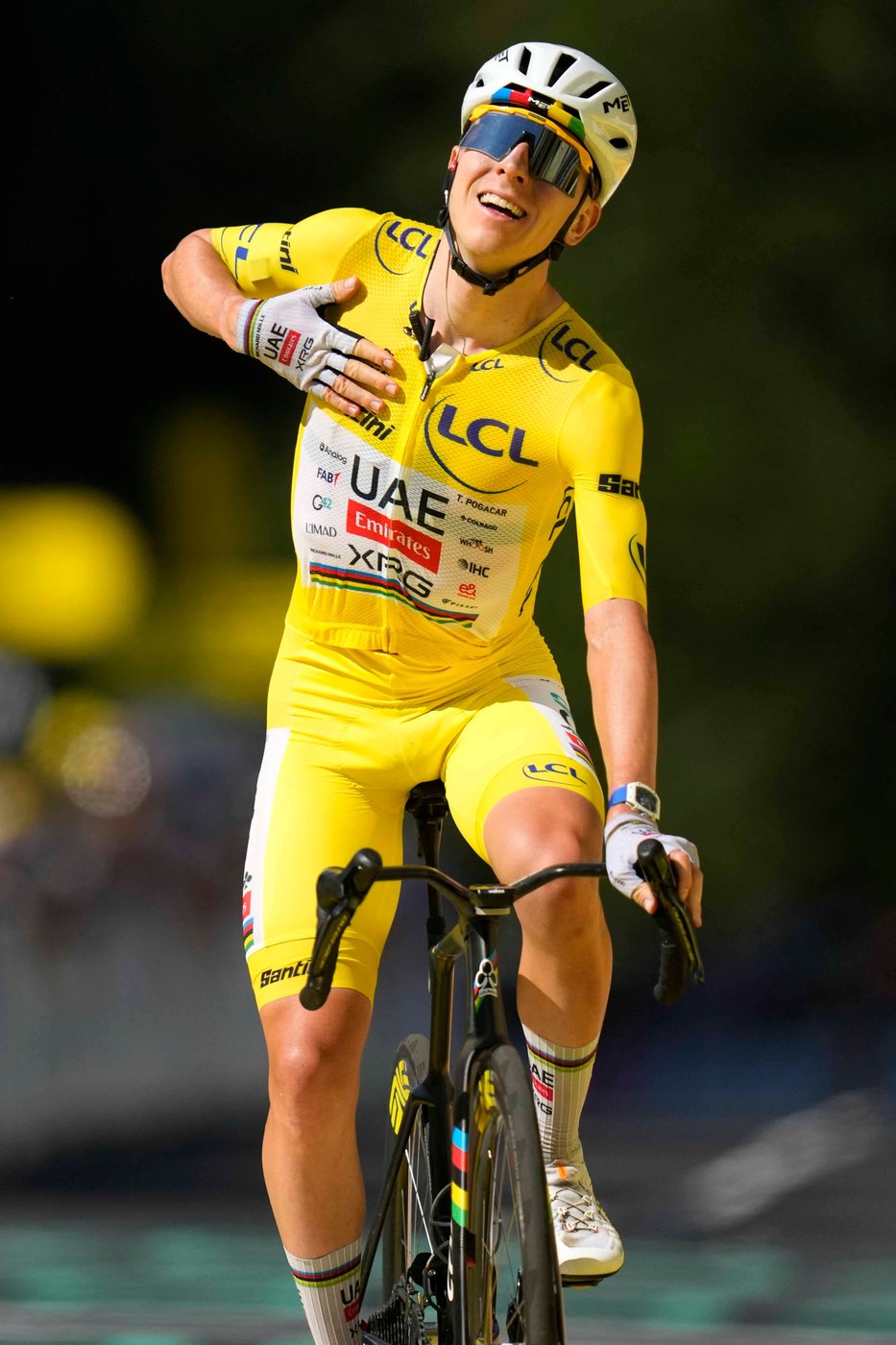 Pogačar powers to 3rd stage victory to demoralize rivals and extend Tour de France lead | iNFOnews.ca Pogačar powers to 3rd stage victory to demoralize rivals and extend Tour de France lead | iNFOnews.ca