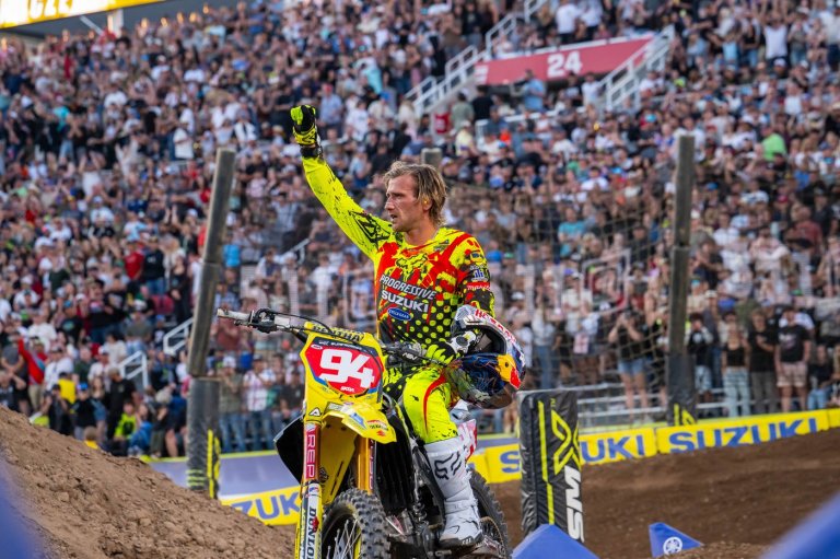 Ken Roczen creates fairytale ending with difficult ride to his first Supercross championship | iNFOnews.ca