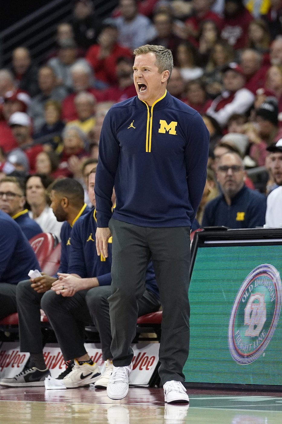 Goldin helps Michigan beat No. 11 Wisconsin 67-64 as Badgers take their 1st loss | iNFOnews.ca Goldin helps Michigan beat No. 11 Wisconsin 67-64 as Badgers take their 1st loss | iNFOnews.ca