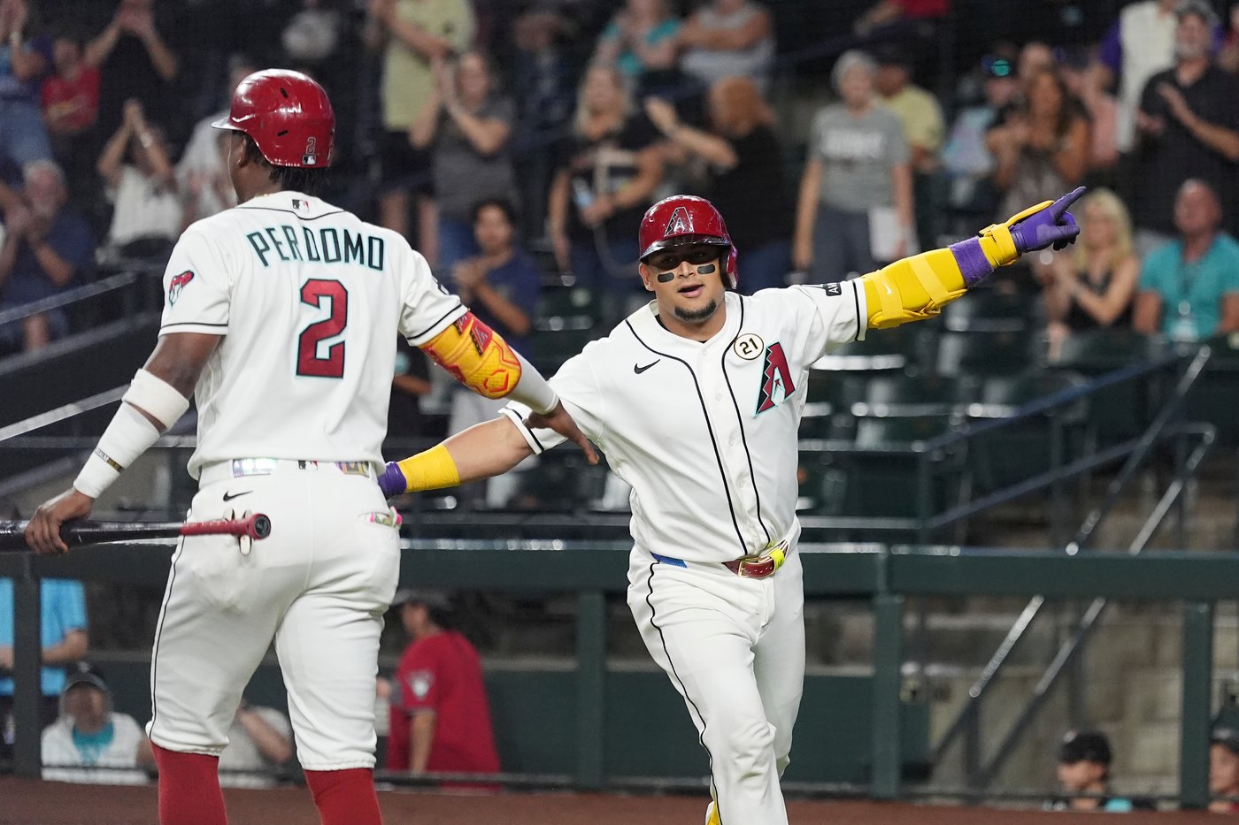 Esteury Ruiz hits 3-run double in 11th to lift Marlins to 4-2 win, damaging D-backs' playoff hopes | iNFOnews.ca