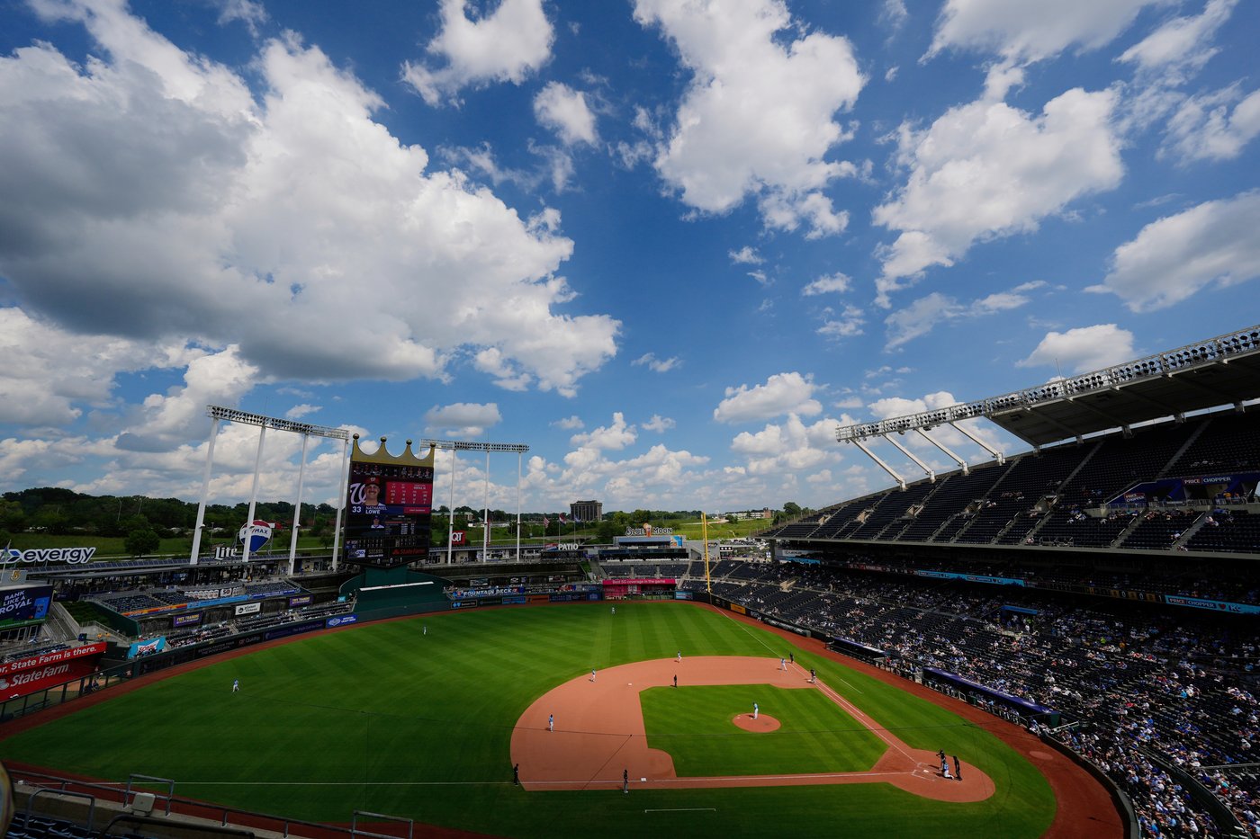 Kansas City Royals move walls in at Kauffman Stadium to boost action and scoring | iNFOnews.ca