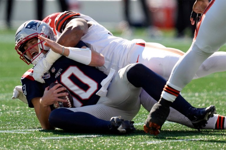 Myles Garrett breaks Browns franchise record with 5 sacks against Patriots | iNFOnews.ca Myles Garrett breaks Browns franchise record with 5 sacks against Patriots | iNFOnews.ca