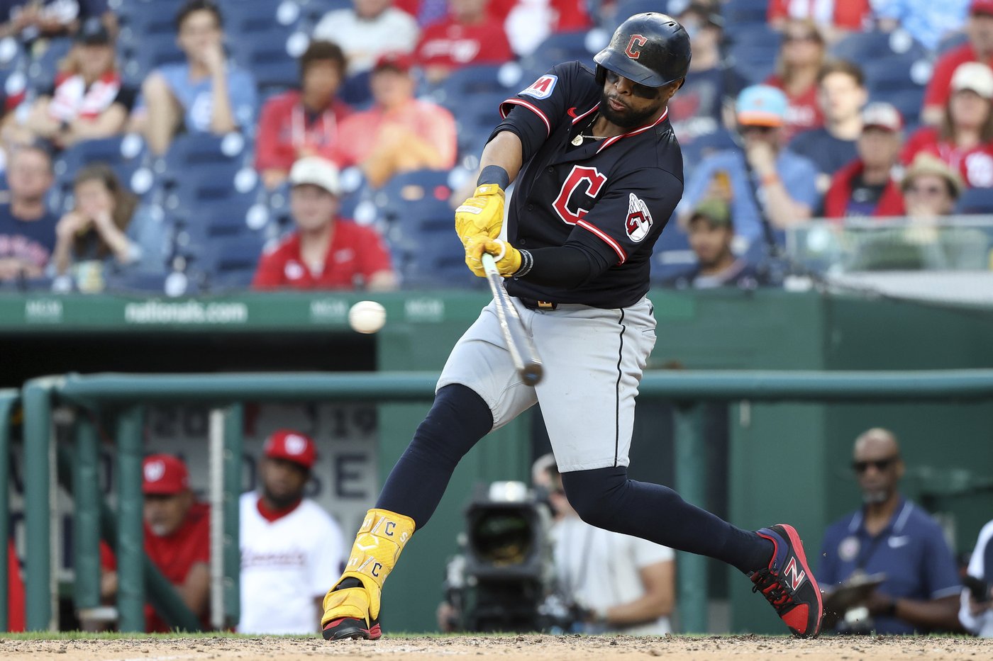 José Tena's go-ahead double gives the Nationals a wild 10-9 win over the Guardians | iNFOnews.ca José Tena's go-ahead double gives the Nationals a wild 10-9 win over the Guardians | iNFOnews.ca