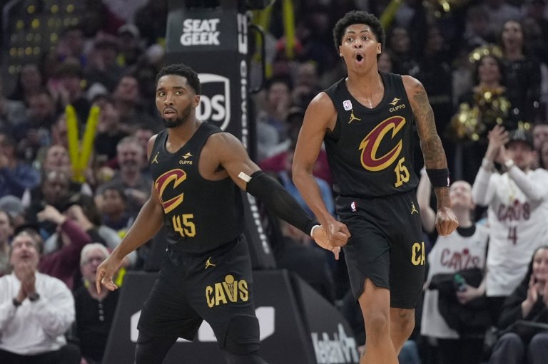 Meleek Thomas sparks Cavaliers’ OT rally win with 16 points in NBA debut | iNFOnews.ca