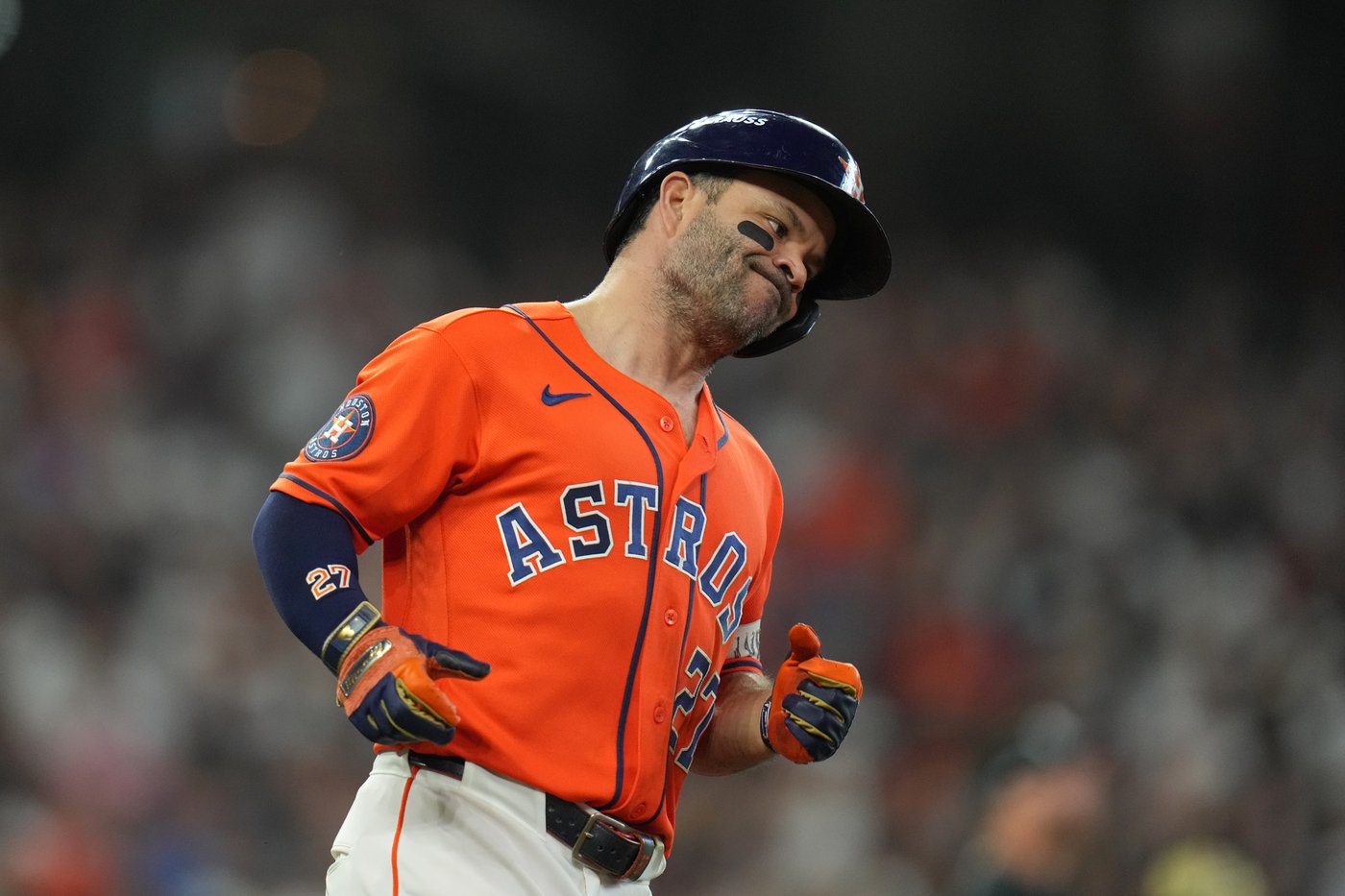 White Sox pounce early, finish sweep of Astros for first playoff series win since 2005 | iNFOnews.ca