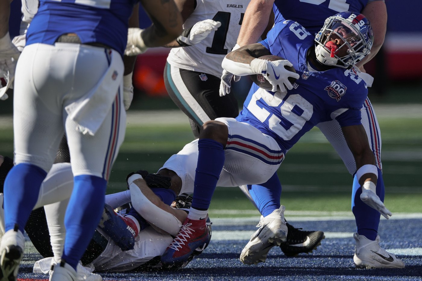 Eagles show how good they can be when Saquon Barkley runs the offense | iNFOnews.ca
