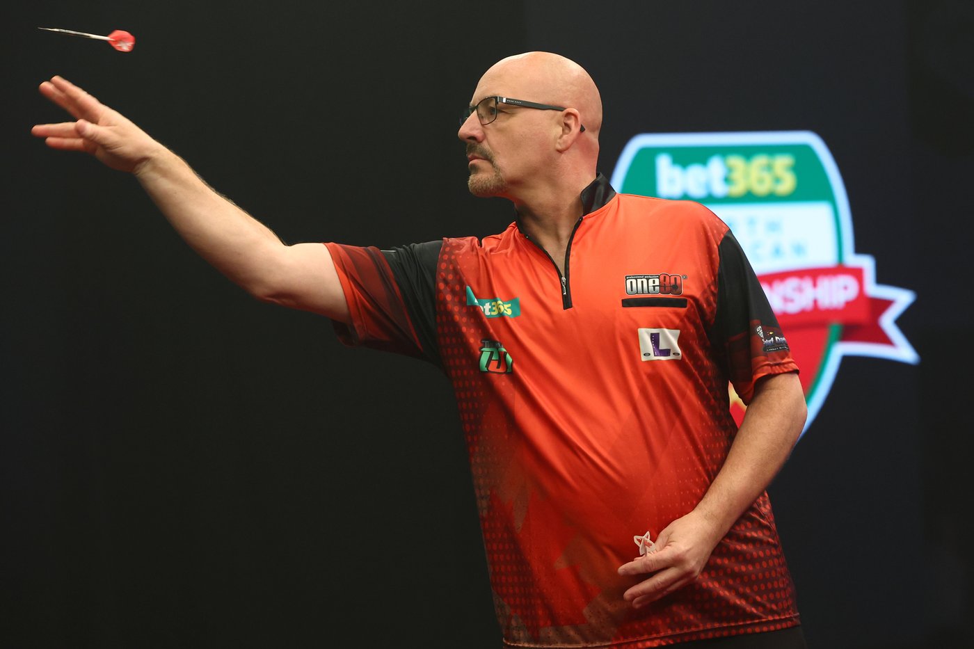 Canadian Jim (The Gentleman) Long wins his way onto pro darts tour | iNFOnews.ca