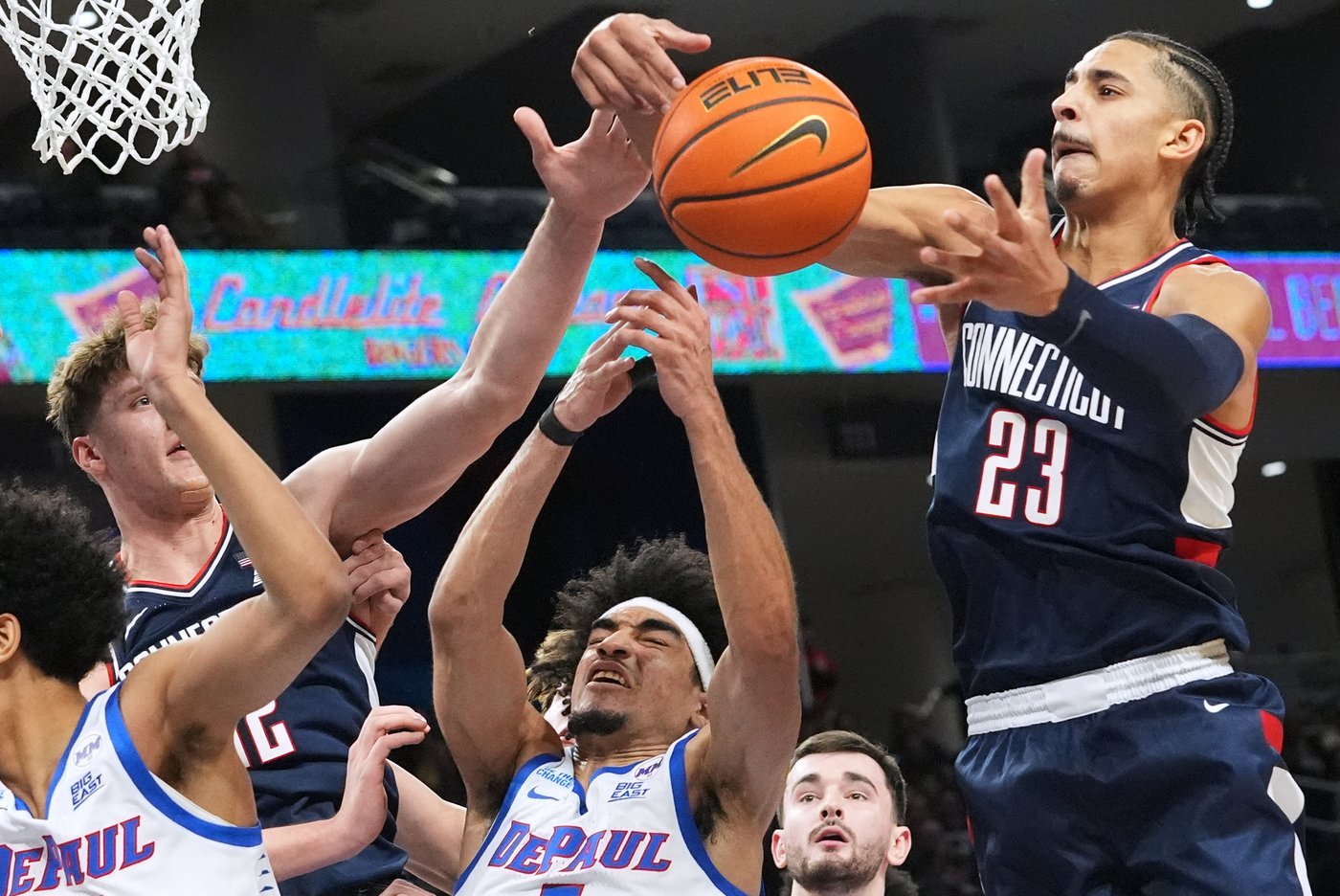 Alex Karaban scores 21 points as No. 5 UConn beats DePaul 72-54 | iNFOnews.ca