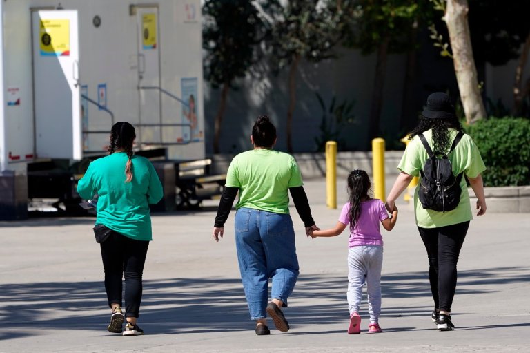 AP exclusive: Change in human trafficking reporting alarms advocates for migrant children | iNFOnews.ca