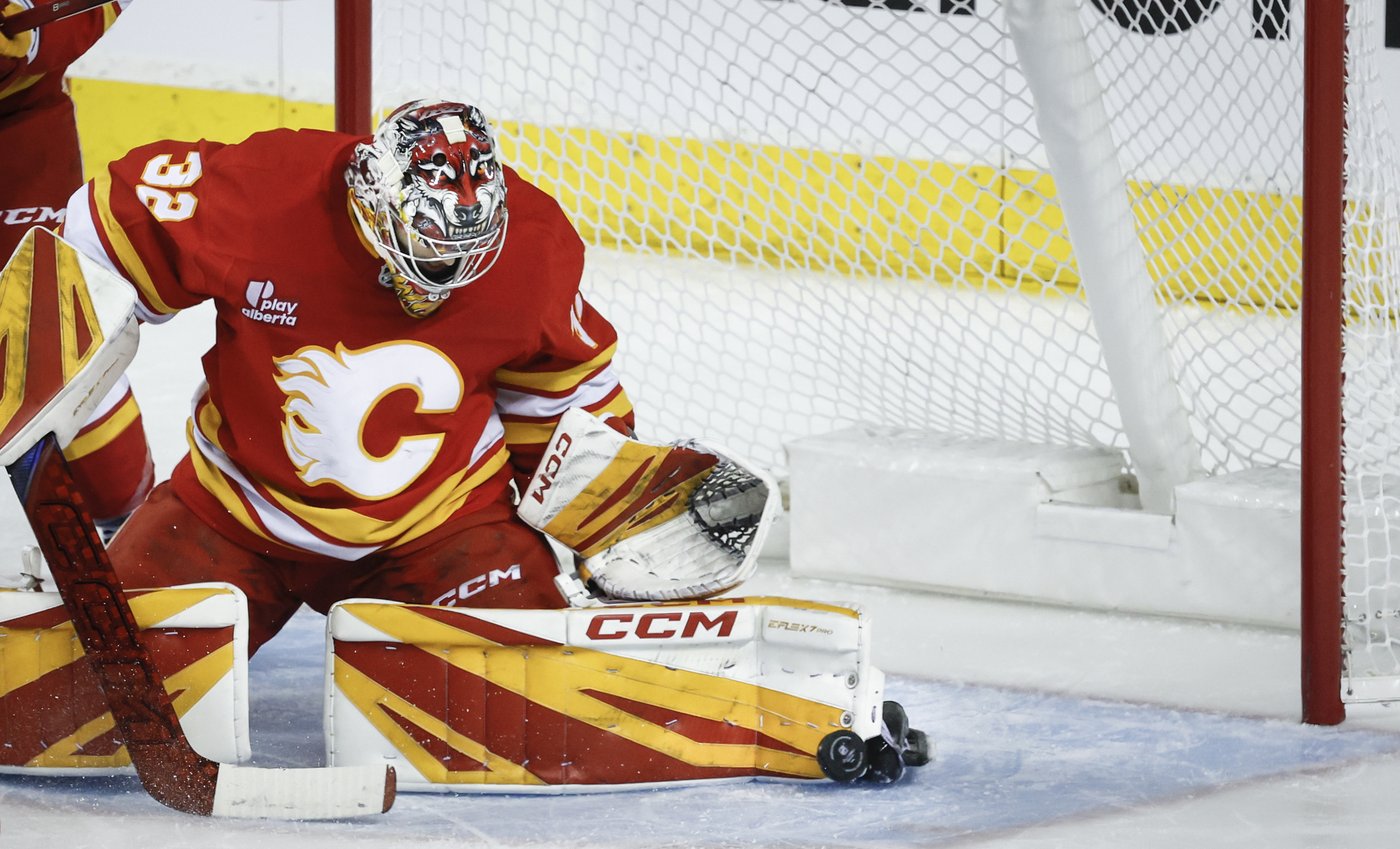 Goals still elusive, but Flames find right formula in 2-0 win over Sharks | iNFOnews.ca Goals still elusive, but Flames find right formula in 2-0 win over Sharks | iNFOnews.ca