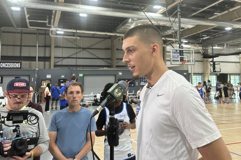 Bucks' Tyler Herro not worrying about contract status as he begins new chapter with hometown team | iNFOnews.ca