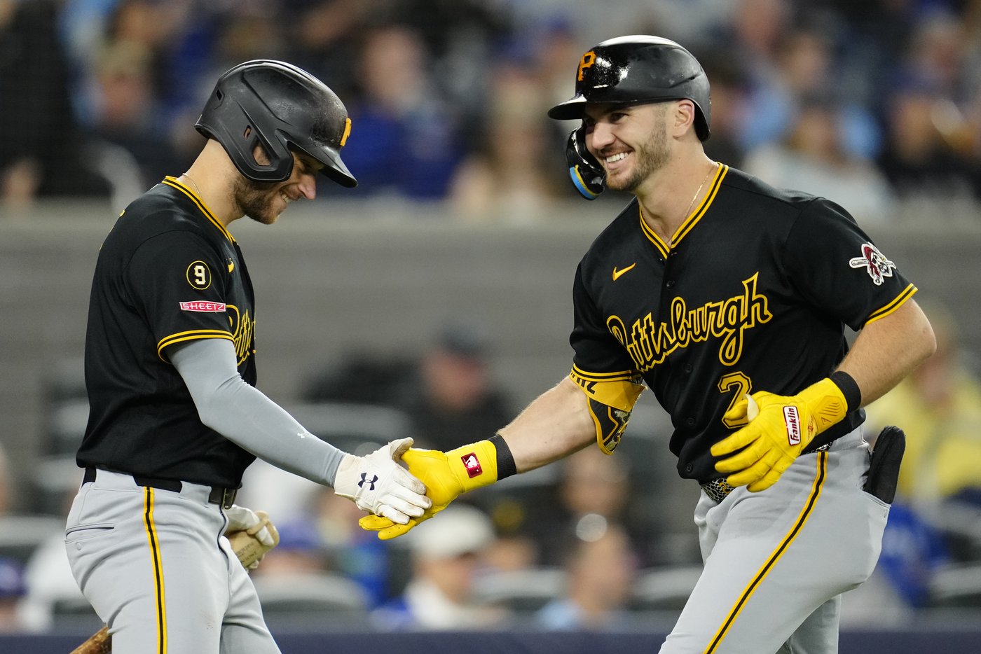 Blue Jays fail to complete sweep with 4-1 defeat to Pirates, lose Cease, Guerrero Jr. | iNFOnews.ca