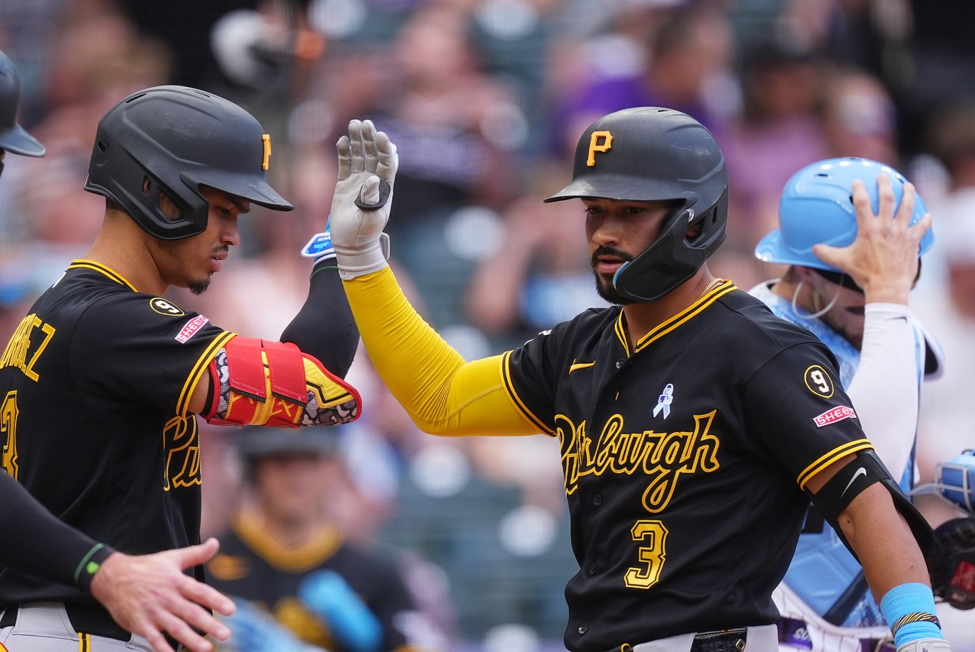Gonzalez and Reynolds homer as the Pirates hold off the Rockies 8-6 | iNFOnews.ca Gonzalez and Reynolds homer as the Pirates hold off the Rockies 8-6 | iNFOnews.ca