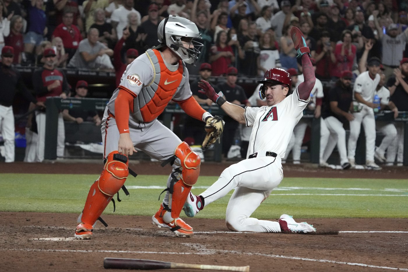 D-backs rally from early 4-run deficit and beat Giants 6-5 to keep pace in NL playoff race | iNFOnews.ca