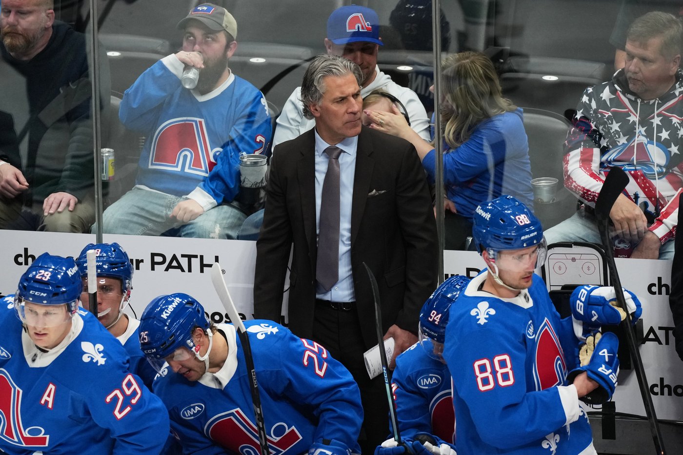 Avalanche coach Jared Bednar returns to the bench after taking a puck to the face last weekend | iNFOnews.ca