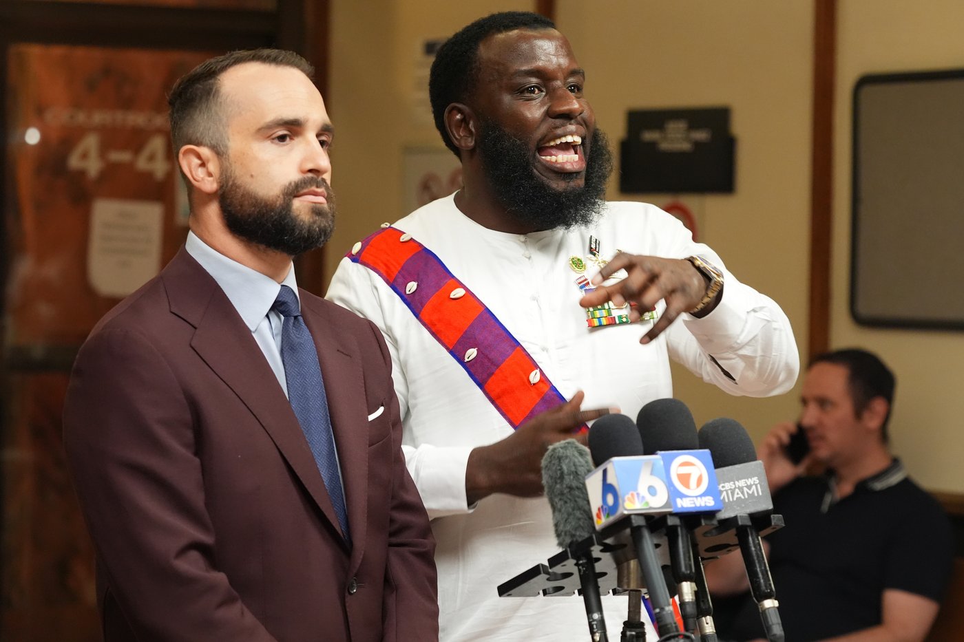 Ex-NFL star Antonio Brown appears in Miami court but judge delays hearing on expected plea deal | iNFOnews.ca Ex-NFL star Antonio Brown appears in Miami court but judge delays hearing on expected plea deal | iNFOnews.ca