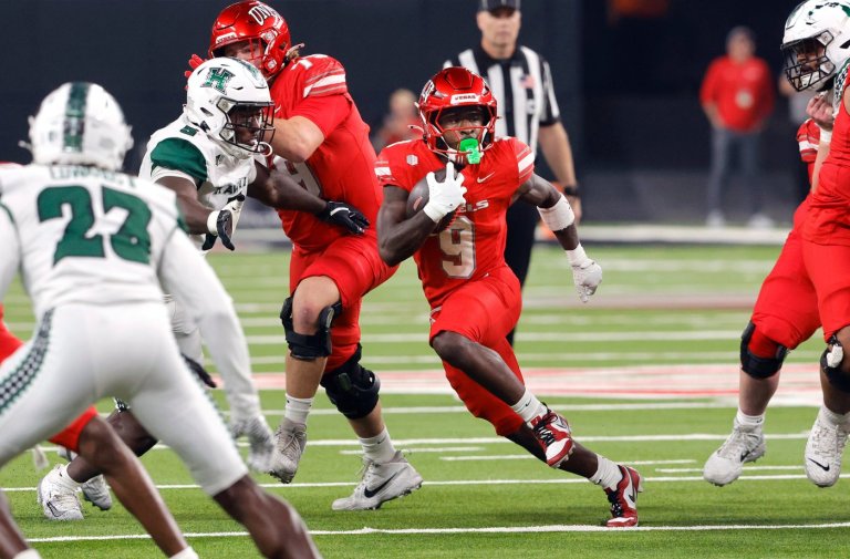 Anthony Colandrea throws 3 TD passes to lead UNLV to 38-10 victory over Hawaii | iNFOnews.ca