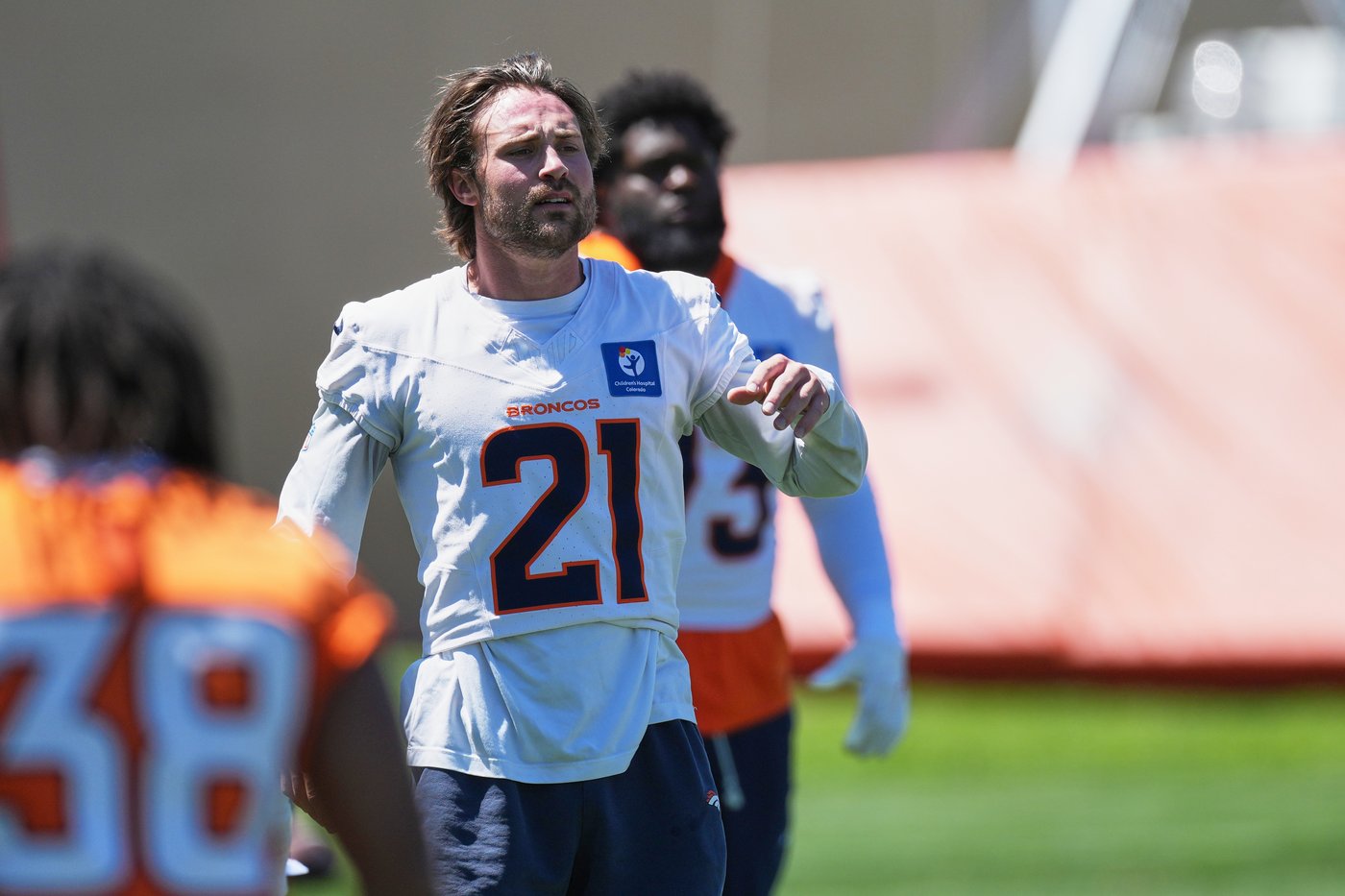 Riley Moss sparks a training camp roar as Broncos push for more takeaways | iNFOnews.ca Riley Moss sparks a training camp roar as Broncos push for more takeaways | iNFOnews.ca