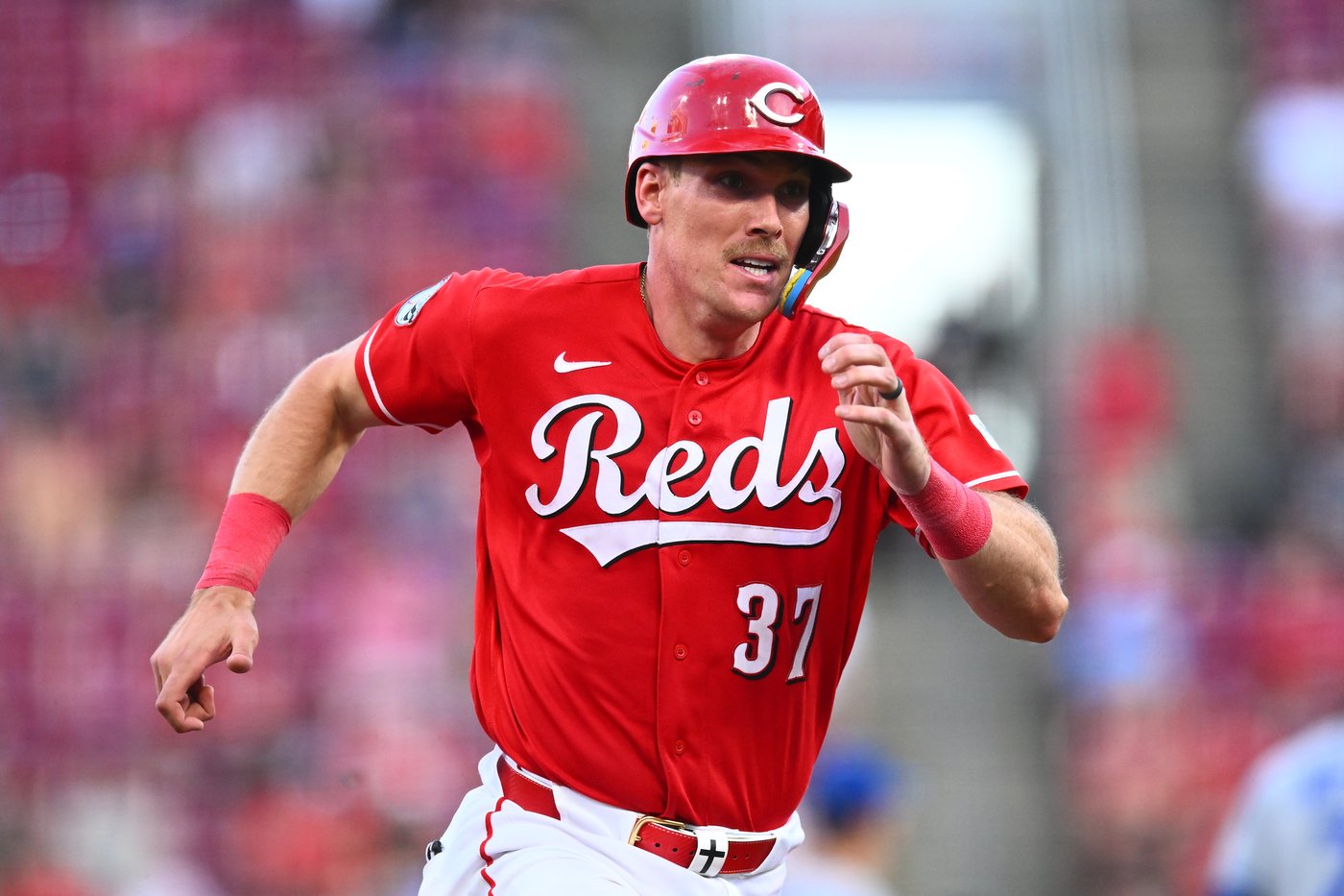 Massey hits tiebreaking RBI single in 9th inning, Royals beat Reds 5-2 | iNFOnews.ca Massey hits tiebreaking RBI single in 9th inning, Royals beat Reds 5-2 | iNFOnews.ca