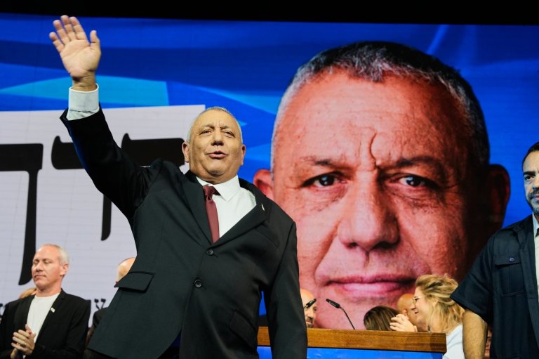 Who is Gadi Eisenkot, the man with the best chance to oust Netanyahu? | iNFOnews.ca