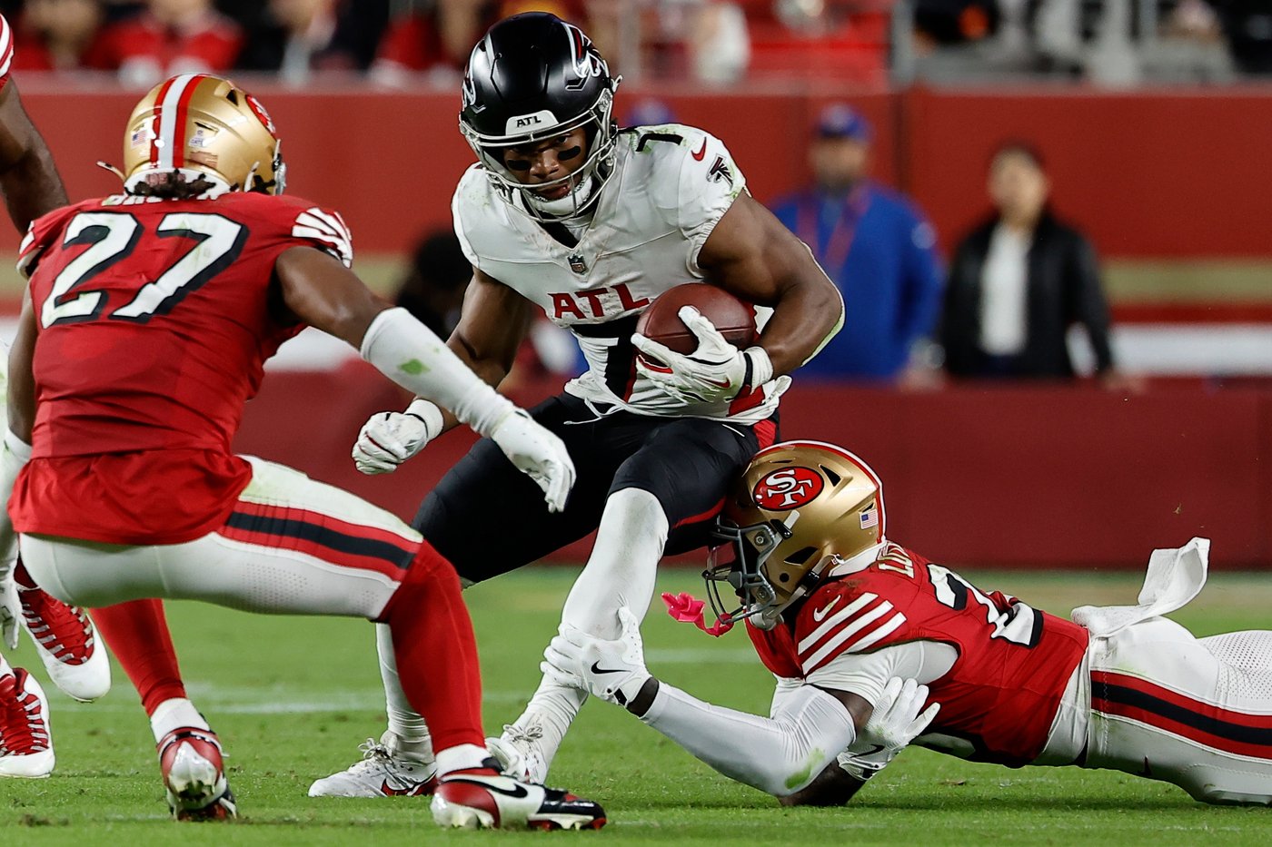Falcons looking for red zone fixes in home game against reeling Dolphins | iNFOnews.ca