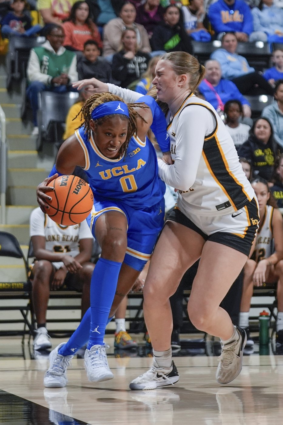 Betts, Dugalic lead top-ranked UCLA to 102-51 rout of Long Beach State | iNFOnews.ca