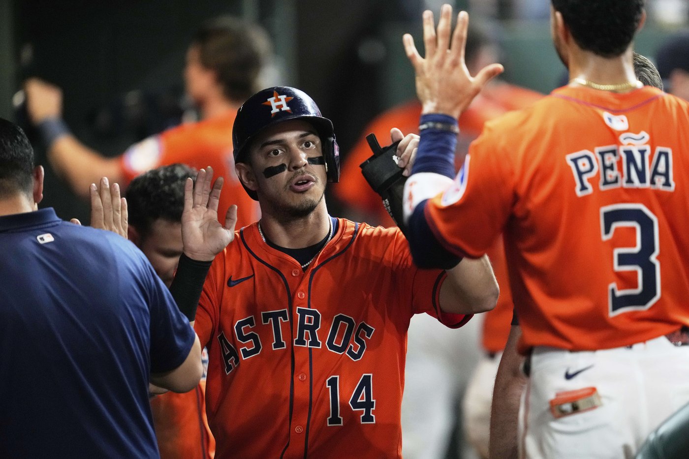 Hunter Brown strikes out 9 as the Astros beat the slumping Reds 3-0 | iNFOnews.ca