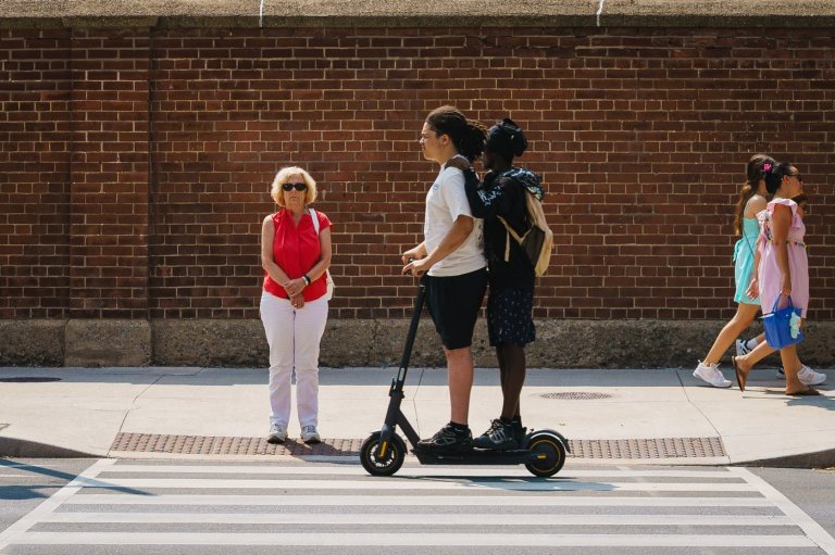 B.C. school districts crack down on e-scooters, e-bikes as emergency room visits grow | iNFOnews.ca