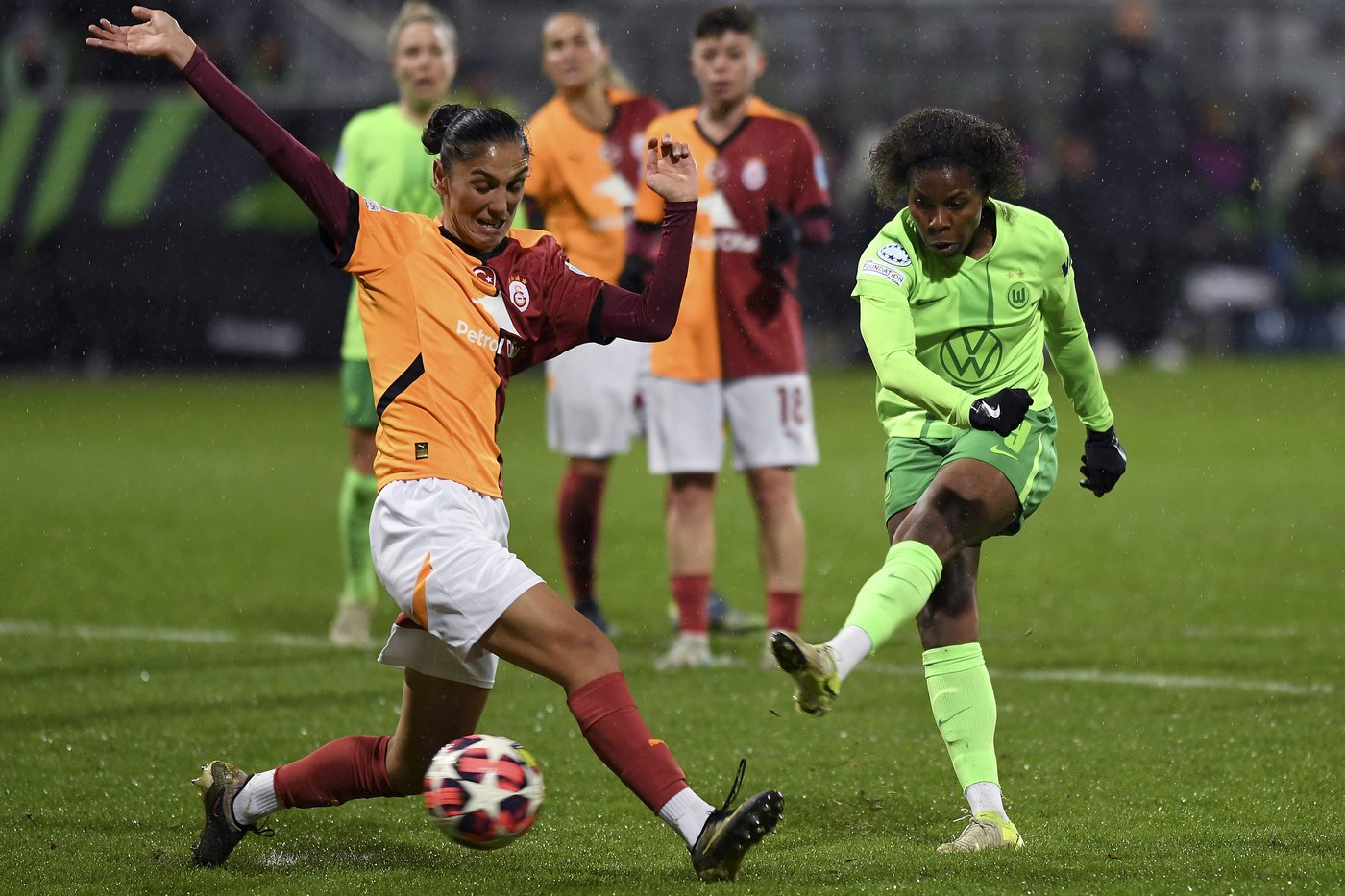 Lyon late surge routs Roma in Women's Champions League. Chelsea, Real Madrid also into quarterfinals | iNFOnews.ca Lyon late surge routs Roma in Women's Champions League. Chelsea, Real Madrid also into quarterfinals | iNFOnews.ca